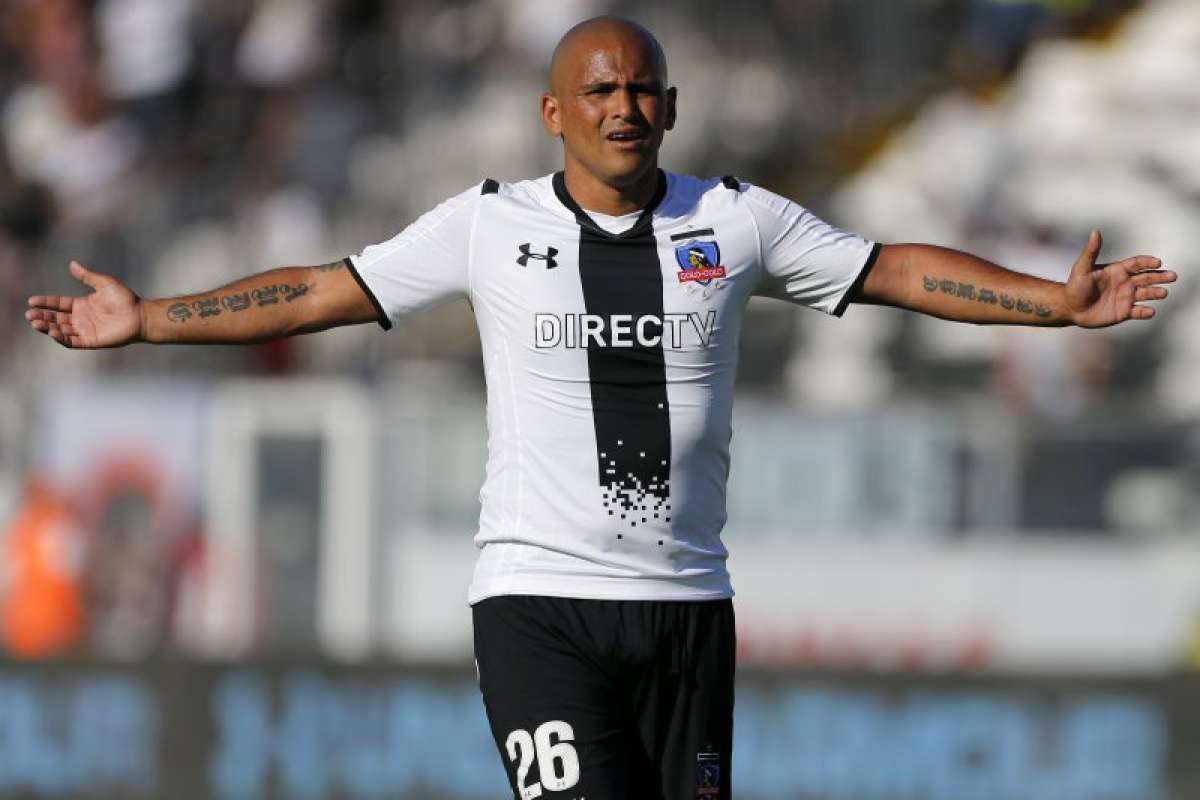 Suazo, de 34 a&ntilde;os, es &iacute;dolo de Colo Colo y tambi&eacute;n del Monterrey.