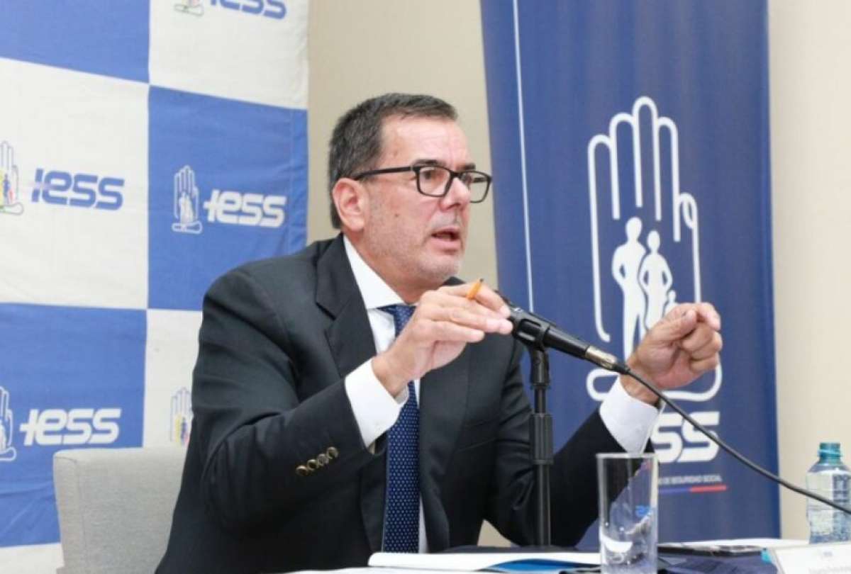 Presidente del IESS desmiente que se pretenda elevar la edad de la jubilación