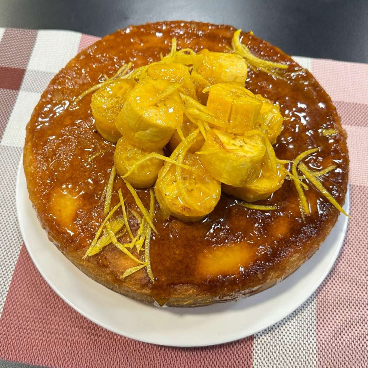 Torta de pi&ntilde;a y maduros
