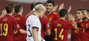 Espa&ntilde;a pasa de la turbulencia a la recompensa tras su goleada ante Alemania