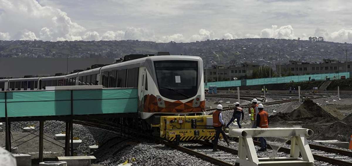 Redise&ntilde;o de transporte urbano, un pendiente en Quito