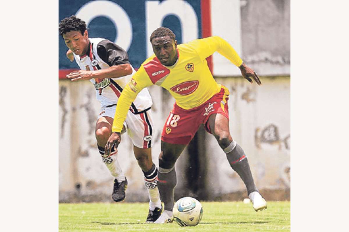 Ord&oacute;&ntilde;ez y Moyano refuerzan la plantilla de Mushuc Runa