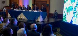La reuni&oacute;n, efectuada en Quito, se desarroll&oacute; en presencia del vicepresidente Jorge Glas.