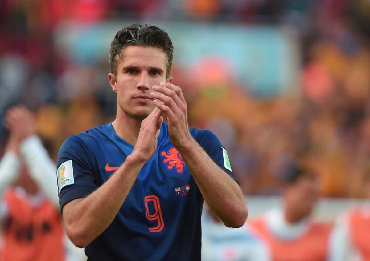 Van Persie recibi&oacute; la segunda amarilla ante la selecci&oacute;n de Australia. Foto: AFP