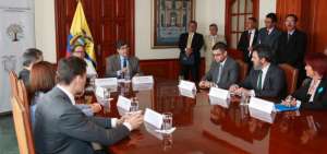 La Canciller&iacute;a, el Ministerio de Inclusi&oacute;n Econ&oacute;mica y Social y el Ministerio del Interior, con Unicef de testigo de honor, suscribieron protocolo de procedimientos para proteger los derechos de los ni&ntilde;os, ni&ntilde;as y adolescentes en situaci&oacute;n de movilidad humana, en Ecuador.