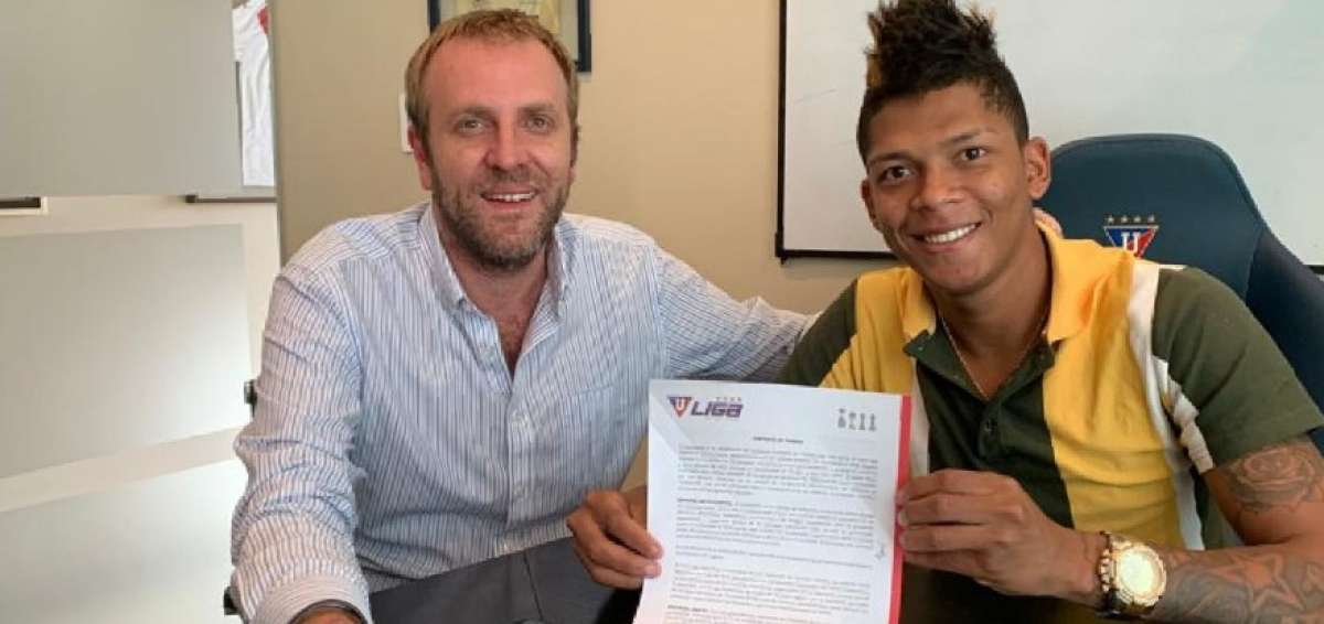 Liga confirma fichaje de Billy Arce