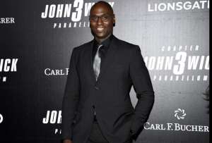  Lance Reddick  formó parte de la saga de John Wick.