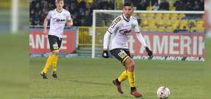Cevallos anota gol desde la mitad de la cancha en B&eacute;lgica