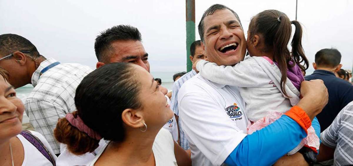 El enlace ciudadano de esta semana se realiz&oacute; en el barrio 28 de Mayo, del cant&oacute;n La Libertad, perteneciente a la provincia costera de Santa Elena.