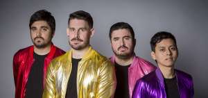 De izq. a der. Gustavo Mu&ntilde;oz (bajo),&nbsp; Daniel Vinueza (voz), Juan Santoro (guitarra) y Camilo Palma (teclado)