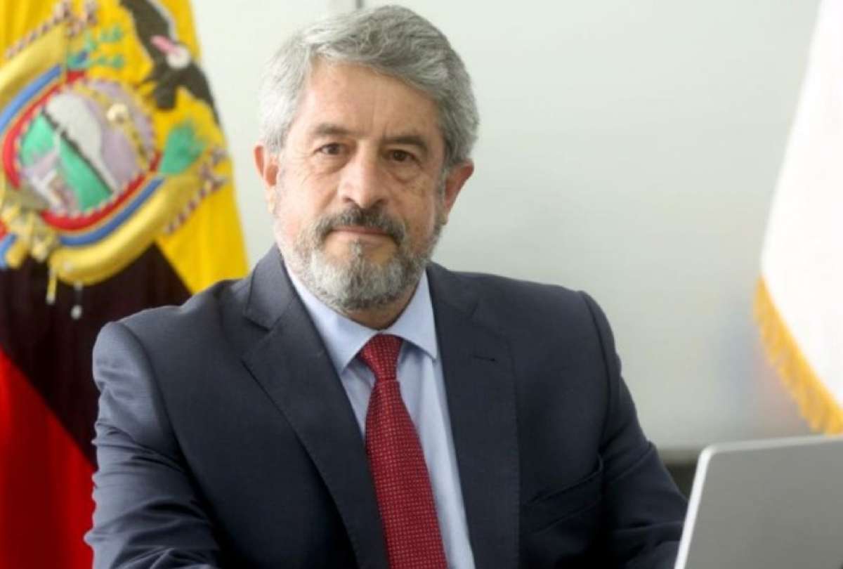 Ministro de Salud, José Ruales. 