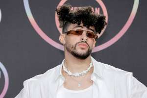 &quot;Yonaguni&quot; de Bad Bunny una de las más buscadas en año nuevo
