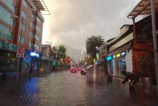 Inundaciones se registraron en la Foch por la fuerte lluvia