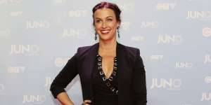 Alanis Morissette publicar&aacute; edici&oacute;n especial del disco Jagged Little Pill