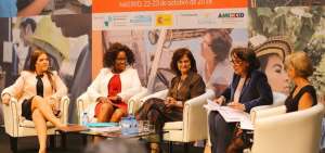 La vicepresidenta de Ecuador, Mar&iacute;a Alejandra Vicu&ntilde;a, articip&oacute; en el encuentro &ldquo;Somos Iberoam&eacute;rica: Legislando para el Empoderamiento Econ&oacute;mico de las Mujeres&rdquo;, que promueven el Gobierno de Espa&ntilde;a, ONU  Mujeres y la Secretar&iacute;a General Iberoamericana. Tambi&eacute;n participaron las vicepresidentas de Espa&ntilde;a, Carmen Calvo, y de Costa Rica, Epsy Campbell.