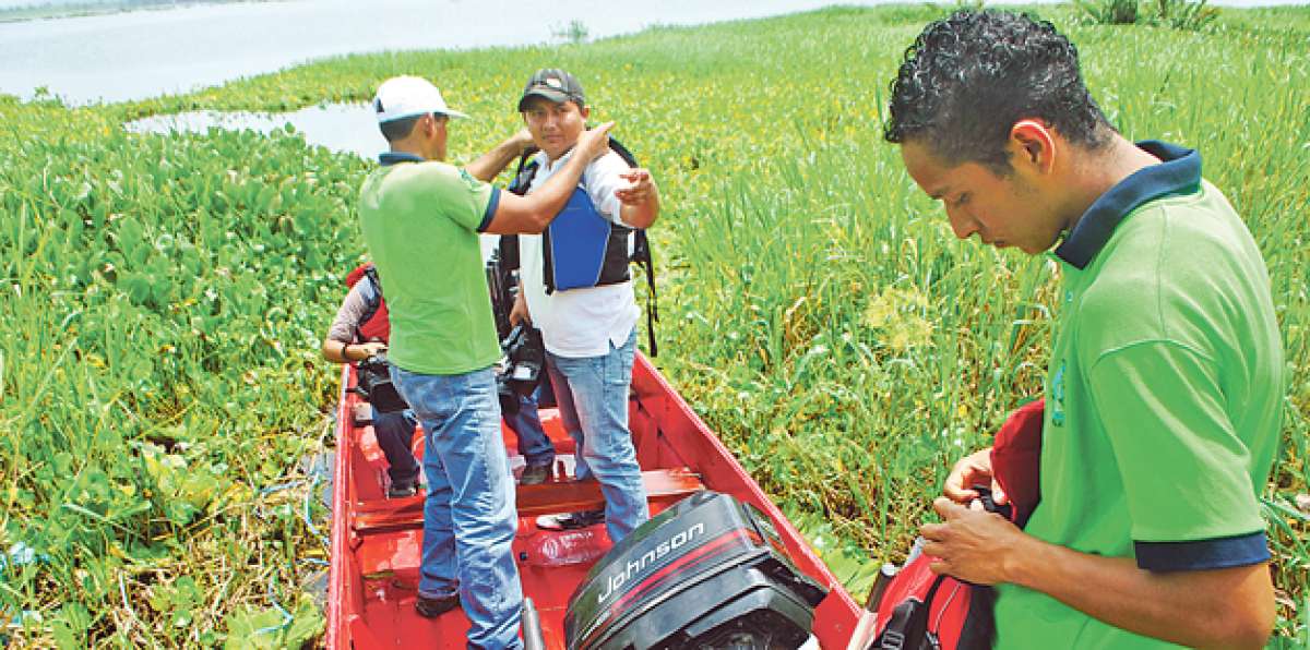 La laguna La Tembladera, ubicada en la v&iacute;a Santa Rosa-Arenillas, est&aacute; llena de muchas historias. Foto: Fabricio Cruz/El Tel&eacute;grafo