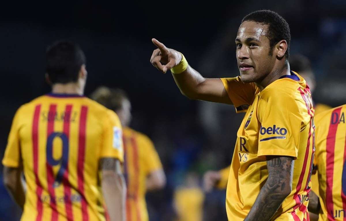 Neymar se mete en la pelea por el Bal&oacute;n de Oro; Ronaldo y Messi tambi&eacute;n son candidatos 