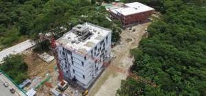 La obra f&iacute;sica presenta un avance del 55,13%. En el primer edificio estar&aacute;n laboratorios, aulas y oficinas.
