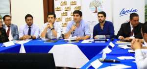 En la reuni&oacute;n con representantes de 62 municipalidades peque&ntilde;as se acord&oacute; firmar alternativas de pago por la devoluci&oacute;n del IVA.