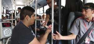 La ciudad de Cuenca se convierte en la primera urbe donde se cobra el pasaje en el transporte urbano mediante una tarjeta electr&oacute;nica.
