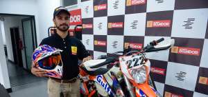 El piloto Juan Jos&eacute; Puga viajar&aacute; a Lima el 2 de enero, para arrancar la competencia el 6 de ese mes, con la partida desde Lima. Su moto se prepara en Francia y en los pr&oacute;ximos d&iacute;as llegar&aacute; al pa&iacute;s para llevarla hasta Per&uacute;.