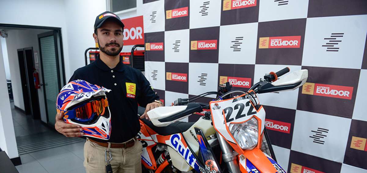 El piloto Juan Jos&eacute; Puga viajar&aacute; a Lima el 2 de enero, para arrancar la competencia el 6 de ese mes, con la partida desde Lima. Su moto se prepara en Francia y en los pr&oacute;ximos d&iacute;as llegar&aacute; al pa&iacute;s para llevarla hasta Per&uacute;.