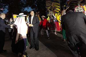 El presidente Rafael Correa reinaugur&oacute; la plaza Ecuador en la Ciudad de Guatemala, el martes en la noche. Foto Cortes&iacute;a de la Presidencia de la Rep&uacute;blica.