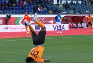 Patson Daka tuvo un accidentado festejo