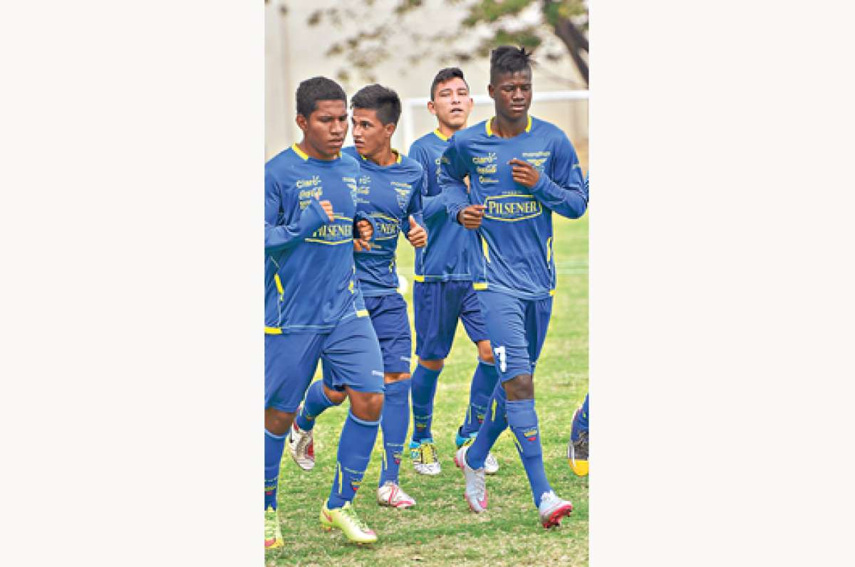 La selecci&oacute;n sub-17 ha realizado varios microciclos de trabajo en Guayaquil y en Quito, con miras al Mundial de la categor&iacute;a que se disputar&aacute; en Chile. Foto:William Orellana / El Tel&eacute;grafo
