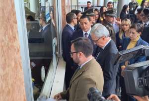 Gobierno present&oacute; dos proyectos econ&oacute;micos urgentes a la Asamblea