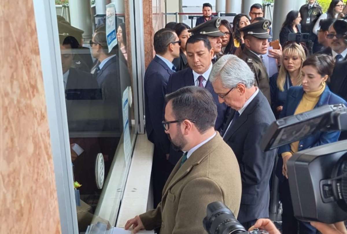 Gobierno present&oacute; dos proyectos de ley urgentes en materia econ&oacute;mica a la Asamblea