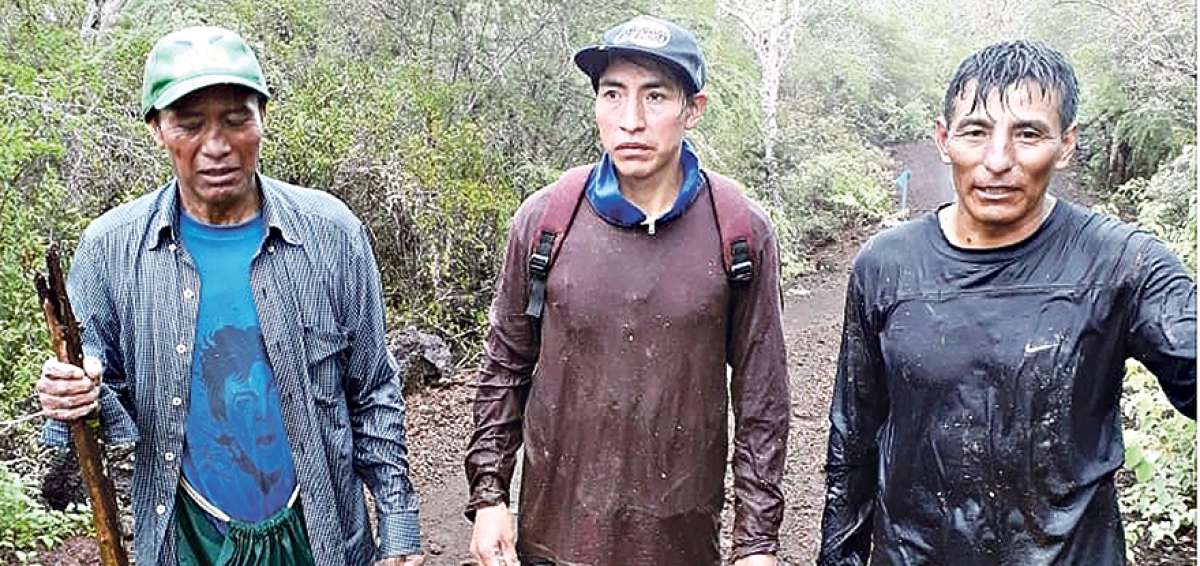Los tramperos, que  fueron encontrados en buenas condiciones de salud, fueron llevados a una casa de salud para que les realicen evaluaciones m&eacute;dicas.