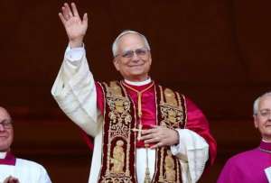 El Papa Le&oacute;n XIV podr&iacute;a repetir la tradici&oacute;n del Papa Juan Pablo II.