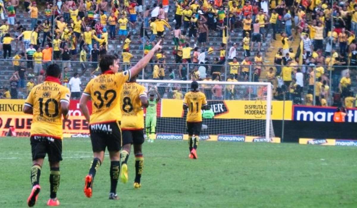 Nieto (32) marc&oacute; uno de los tantos del equipo guayaquile&ntilde;o de penal. Foto: Tomada de @FEFecuador