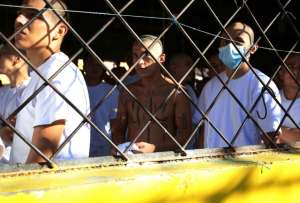 El Salvador da paso a la cadena perpetua para homicidas, violadores y terroristas