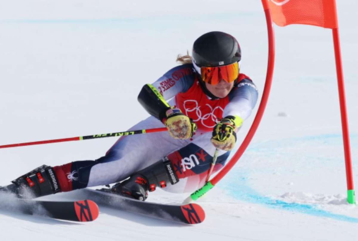 Esquiadora se recupera por terrible caída en Beijing 2022