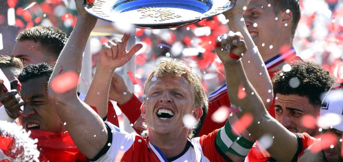 El delantero holand&eacute;s Dirk Kuyt cuelga las botas a los 36 a&ntilde;os