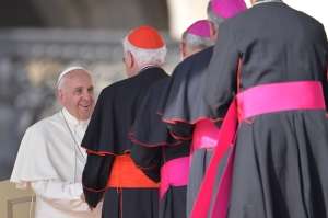  Cr&iacute;ticas de cardenales a aperturas de la Iglesia hacia homosexuales y convivencias