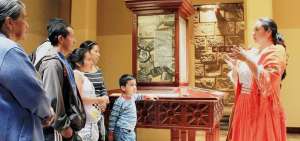 En el Museo se ofrecen charlas din&aacute;micas para los visitantes.