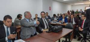 La Fiscal&iacute;a inici&oacute; la presentaci&oacute;n de pruebas documentales y testimoniales.