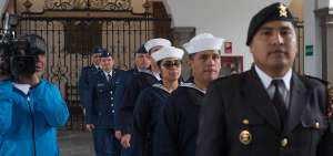 Un grupo de militares que resultaron heridos y retenidos en la protesta fue recibido  por el presidente Len&iacute;n Moreno en el Palacio de Gobierno. 