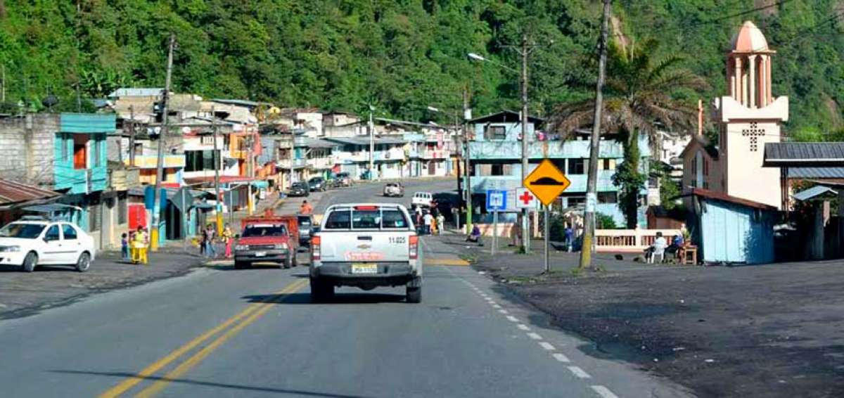 El mes pasado, la Prefectura de Santo Domingo firm&oacute; un convenio  para la ampliaci&oacute;n del tramo hacia Toachi a cuatro carriles.
