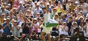 Djokovic vence a Nishikori y espera en semifinales
