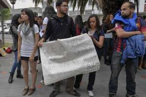 Los estudiantes protestaron desde inicios de este a&ntilde;o por el cobro excesivo de las matr&iacute;culas en las universidades privadas. Foto: Miguel Jim&eacute;nez/ EL TEL&Eacute;GRAFO