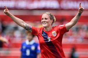 La delantera Herlovsen de Noruega marc&oacute; un doblete en el cotejo ante Tailandia. Foto: Agencia AFP