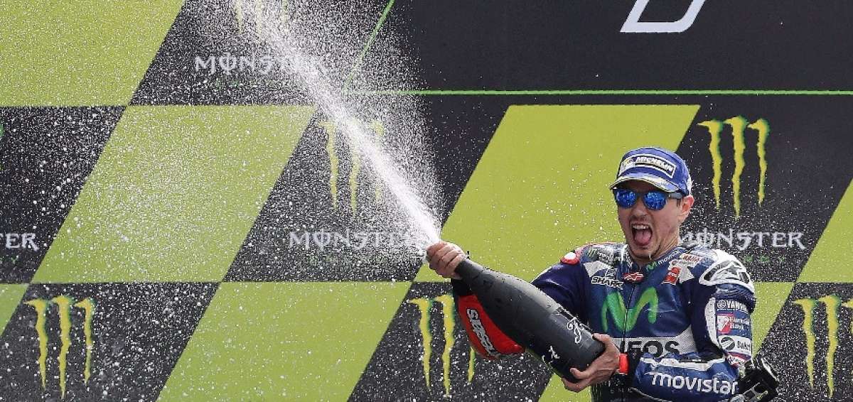 Lorenzo gana en Francia y toma las riendas del Mundial