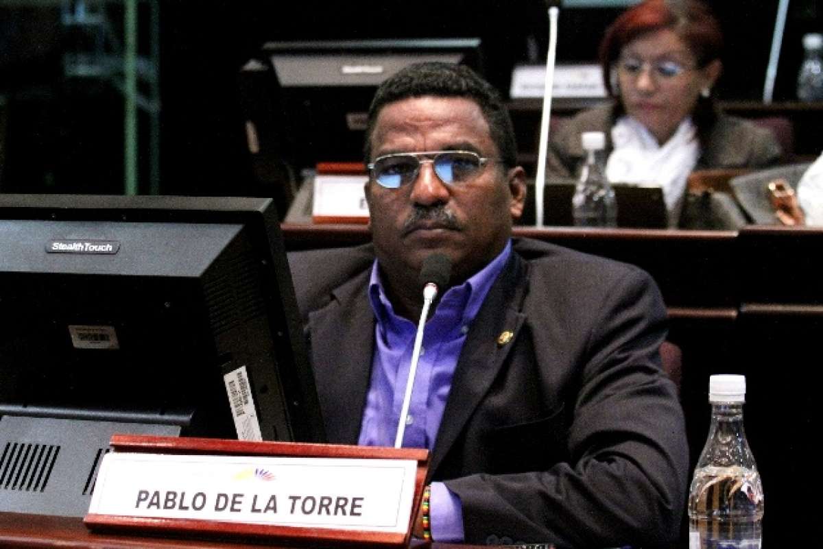 De la Torre estuvo hoy en Esmeraldas con la directiva de AP de Esmeraldas. Foto: cortes&iacute;a Asamblea Nacional