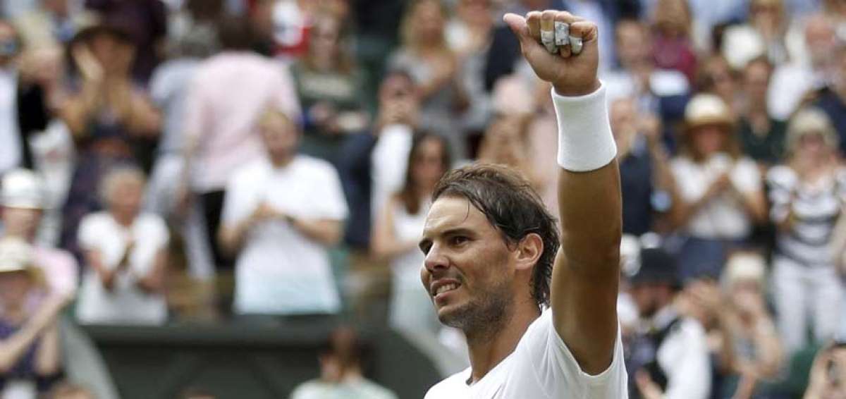 Nadal avanza a cuartos de final de Wimbledon y supera a Bj&ouml;rn Borg