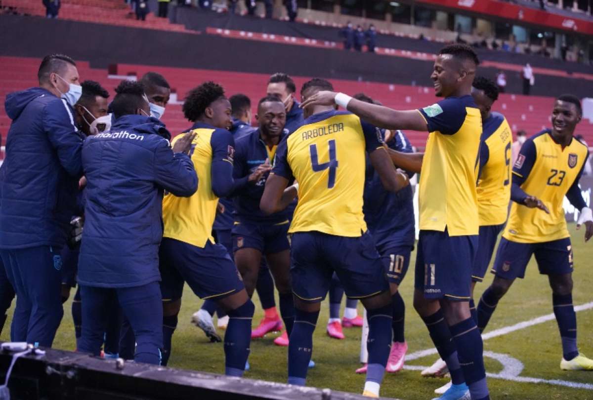 El COE Nacional aprob&oacute; que la Selecci&oacute;n juegue con p&uacute;blico en el estadio