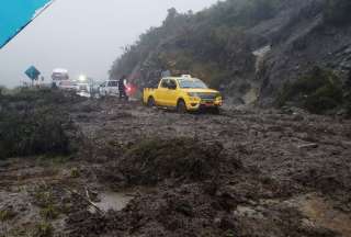 El Ecu911 reportó un deslave en la carretera que conecta Cuenca y Gualaceo